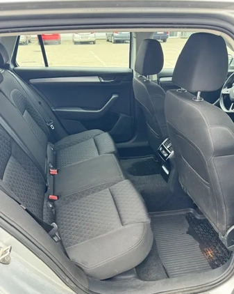 Skoda Superb cena 64249 przebieg: 173000, rok produkcji 2015 z Gdańsk małe 232
